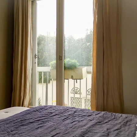 Cosy T2 In The Heart Of The Countryside In Paris!