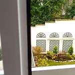 Cosy T2 In The Heart Of The Countryside In Paris!