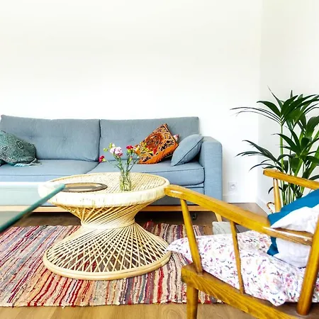 Cosy T2 In The Heart Of The Countryside In Paris! Apartment