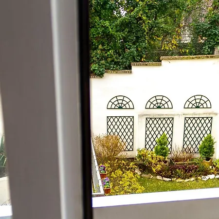 Cosy T2 In The Heart Of The Countryside In Paris! Paris